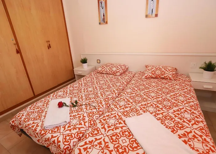 Clara-154 Apartament *