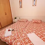 Clara-154 Apartment *